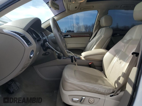 2014 Audi Q7 Prestige with VIN WA1VMAFE9ED015917, listed as a Copart auction lot 46307475 with 148,033 mi miles and Salvage title. Bid and sale history available at DreamBid. Image 7.