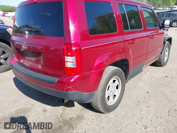 2017 Jeep Patriot Sport with VIN 1C4NJPBB8HD103682, listed as a IAAI auction lot 42001898 with 204,000 mi miles. Bid and sale history available at carsss.com. Image 19.