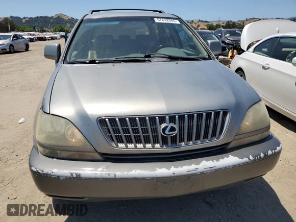 2000 Lexus RX 300 z VIN JT6HF10U8Y0160740, wystawiony jako Copart lot #57842695 z przebiegiem 231 690 mil mil oraz Tytuł czysty. Historia ofert i sprzedaży dostępna na DreamBid. Obrazek 5.