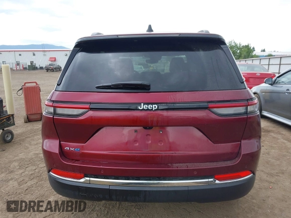 2024 Jeep Grand Cherokee с VIN 1C4RJYB69RC132500, выставлен на аукционе IAAI как лот 42553951 с пробегом 20 990 миль миль и . История ставок и продаж доступна на DreamBid. Изображение 17.