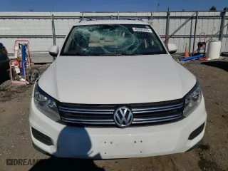 2017 Volkswagen Tiguan Wolfsburg Edition with VIN WVGSV7AX2HK006134, listed as a Copart auction lot 46092395 with 92,807 mi miles and Salvage Title. Bid and sale history available at carsss.com. Image 5.