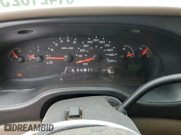 2006 Ford Econoline Passenger XL with VIN 1FBNE31L16HB32734, listed as a Copart auction lot 61421825 with 204,661 mi miles and Clean title. Bid and sale history available at DreamBid. Image 9.