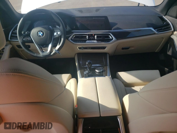 2022 BMW X5 xDrive40i z VIN 5UXCR6C02N9M50266, wystawiony jako Copart lot #56545385 z przebiegiem 13 697 mil mil oraz Szkoda całkowita • Salvage title. Historia ofert i sprzedaży dostępna na DreamBid. Obrazek 8.