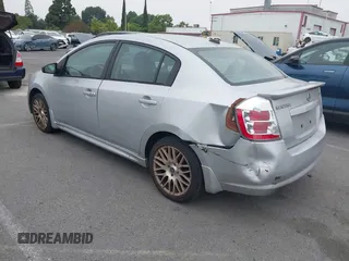 2012 Nissan Sentra 2.0 z VIN 3N1AB6AP8CL695223, wystawiony jako IAAI lot #42464414 z przebiegiem 177 161 mil mil oraz . Historia ofert i sprzedaży dostępna na DreamBid. Obrazek 3.
