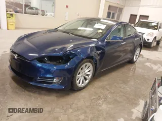 2018 Tesla Model S 75D with VIN 5YJSA1E24JF276044, listed as a IAAI auction lot 41798530 with 53,462 mi miles and . Bid and sale history available at DreamBid. Image 20.