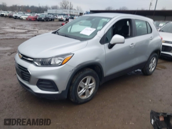 2020 Chevrolet Trax LS with VIN 3GNCJNSBXLL112258, listed as a IAAI auction lot 41657907 with 133,412 mi miles. Bid and sale history available at carsss.com. Image 2.