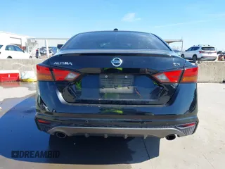 2020 Nissan Altima 2.5 SR with VIN 1N4BL4CV3LC119264, listed as a IAAI auction lot 41593154 with 74,808 mi miles. Bid and sale history available at carsss.com. Image 16.