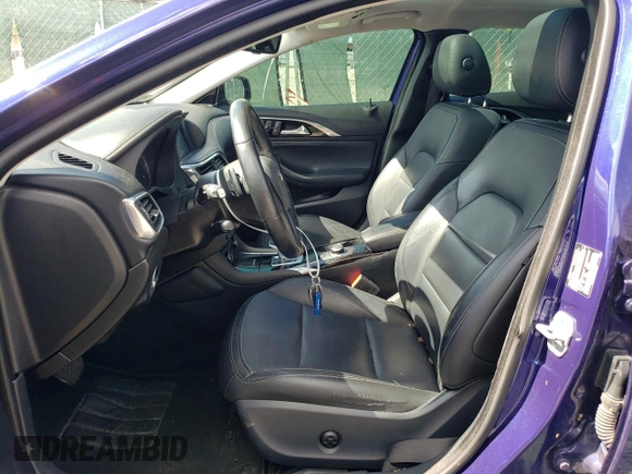 2018 Infiniti QX30 ESSENTIAL with VIN SJKCH5CP9JA045152, listed as a Copart auction lot 60647204 with 44,079 mi miles and Non Repairable. Bid and sale history available at carsss.com. Image 7.