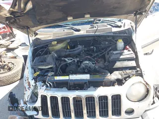 2007 Jeep Liberty Sport z VIN 1J4GL48KX7W539150, wystawiony jako IAAI lot #42104035 z przebiegiem 222 021 mil mil oraz . Historia ofert i sprzedaży dostępna na DreamBid. Obrazek 10.