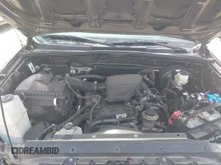 2015 Toyota Tacoma PreRunner z VIN 5TFJX4GN7FX043923, wystawiony jako IAAI lot #41930476 z przebiegiem 151 399 mil mil oraz . Historia ofert i sprzedaży dostępna na DreamBid. Obrazek 10.