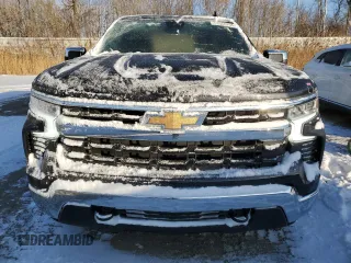 2024 Chevrolet Silverado 1500 LT with VIN 1GCPDKEK5RZ157847, listed as a Copart auction lot 83066704 with 17,712 mi miles and Clean Title. Bid and sale history available at DreamBid. Image 5.