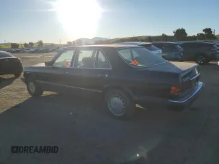 1989 Mercedes-Benz 420 420SEL with VIN WDBCA35E7KA486611, listed as a Copart auction lot 87548585 with 107,075 mi miles and Clean Title. Bid and sale history available at carsss.com. Image 2.