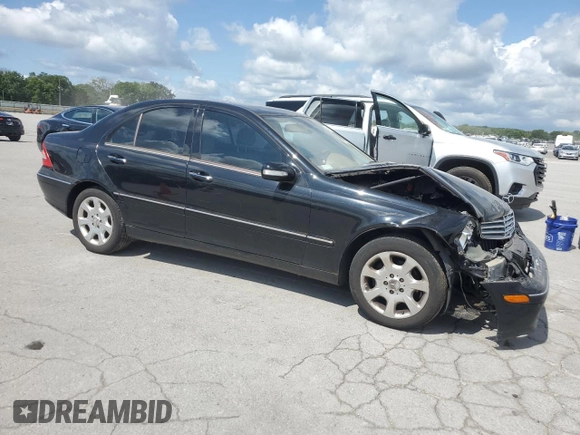 2005 Mercedes-Benz C 240 z VIN WDBRF61J05A771378, wystawiony jako Copart lot #64132575 z przebiegiem 134 018 mil mil oraz Szkoda całkowita • Salvage title. Historia ofert i sprzedaży dostępna na DreamBid. Obrazek 4.
