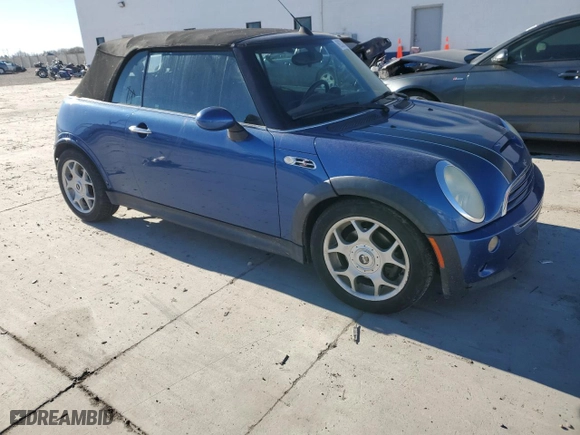 2007 MINI Cooper Convertible S with VIN WMWRH33547TL94410, listed as a Copart auction lot 89339055 with 124,433 mi miles and Salvage Title. Bid and sale history available at carsss.com. Image 4.