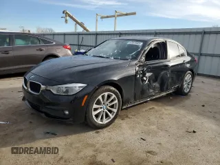 2018 BMW 3 Series 320i z VIN WBA8E1G55JNU89234, wystawiony jako Copart lot #47877525 z przebiegiem Nie podano mil oraz Szkoda całkowita • Salvage title. Historia ofert i sprzedaży dostępna na DreamBid. Obrazek 1.