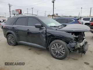 2023 Nissan Pathfinder SL z VIN 5N1DR3CBXPC204458, wystawiony jako Copart lot #55471615 z przebiegiem Nie podano mil oraz Szkody całkowita. Historia ofert i sprzedaży dostępna na DreamBid. Obrazek 4.