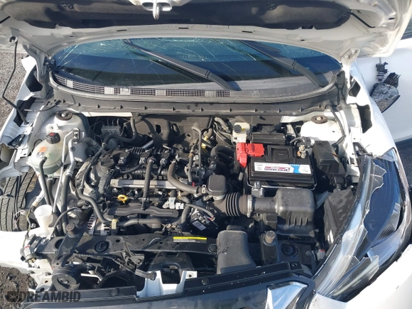 2018 Nissan Kicks SR with VIN 3N1CP5CU9JL531323, listed as a IAAI auction lot 41619636 with 105,146 mi miles. Bid and sale history available at carsss.com. Image 10.