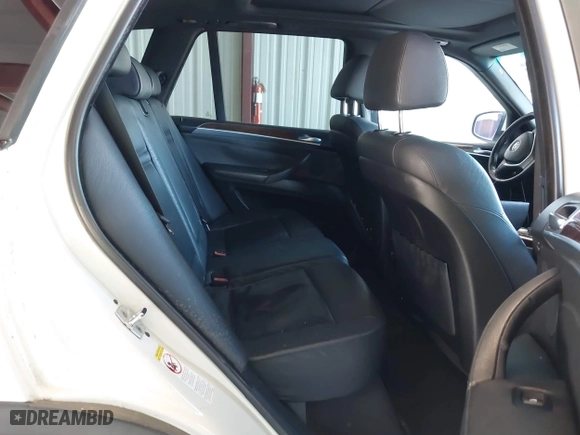 2007 BMW X5 3.0si with VIN 5UXFE43507L018015, listed as a IAAI auction lot 41880668 with 150,329 mi miles. Bid and sale history available at carsss.com. Image 8.