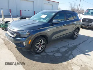 2021 Kia Seltos SX with VIN KNDETCA24M7116667, listed as a IAAI auction lot 41787967 with 67,954 mi miles. Bid and sale history available at carsss.com. Image 2.