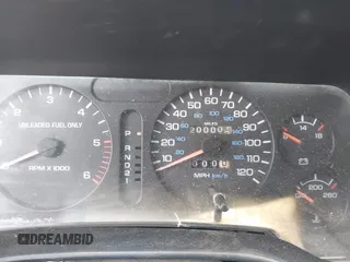 1997 Dodge 2500 with VIN 3B7KF23Z2VM513042, listed as a IAAI auction lot 41662680 with 200,001 mi miles and . Bid and sale history available at DreamBid. Image 7.