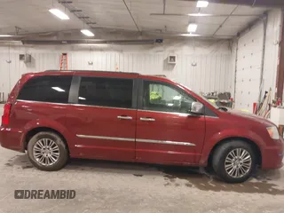 2015 Chrysler Town & Country Touring L with VIN 2C4RC1CG8FR525304, listed as a IAAI auction lot 41829438 with 125,587 mi miles and . Bid and sale history available at DreamBid. Image 13.