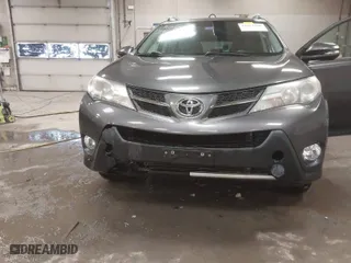 2014 Toyota RAV4 XLE with VIN 2T3RFREV4EW206312, listed as a IAAI auction lot 41663460 with 92,602 mi miles. Bid and sale history available at carsss.com. Image 6.