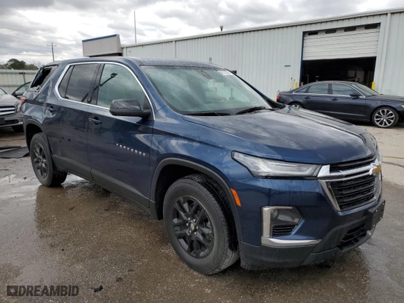 2022 Chevrolet Traverse LS with VIN 1GNERFKW6NJ103724, listed as a Copart auction lot 47757215 with 26,011 mi miles and Salvage Title. Bid and sale history available at carsss.com. Image 4.