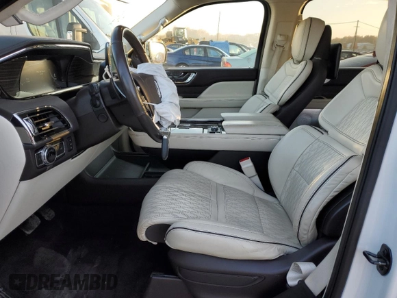 2021 Lincoln Navigator Black Label z VIN 5LMJJ3TT5MEL00238, wystawiony jako Copart lot #76951964 z przebiegiem 69 712 mil mil oraz Szkoda całkowita • Salvage title. Historia ofert i sprzedaży dostępna na DreamBid. Obrazek 7.