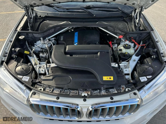 2017 BMW X5 xDrive40e iPerformance with VIN 5UXKT0C33H0V95636, listed as a Copart auction lot 50008195 with 190,665 mi miles and Clean Title. Bid and sale history available at carsss.com. Image 6.