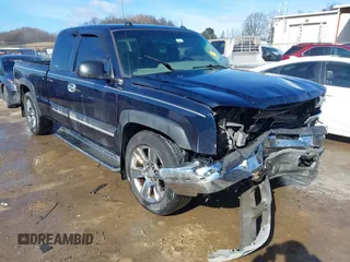 2005 Chevrolet Silverado 1500 Z71 with VIN 1GCEK19Z55Z159638, listed as a IAAI auction lot 41601440 with 158,860 mi miles. Bid and sale history available at carsss.com. Image 1.