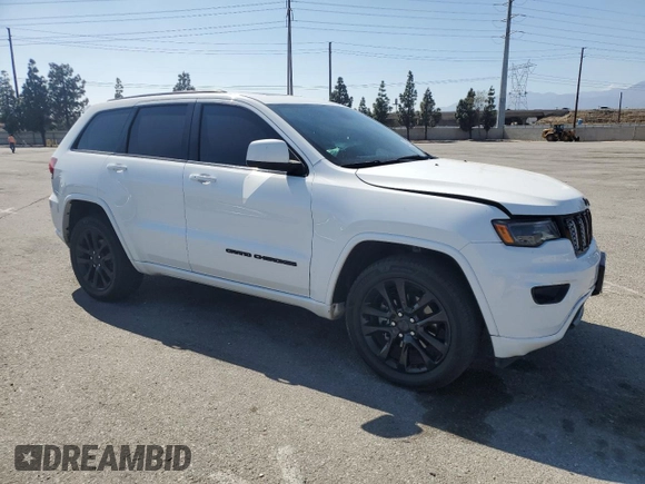 2020 Jeep Grand Cherokee Altitude z VIN 1C4RJFAG3LC240519, wystawiony jako Copart lot #53997665 z przebiegiem 63 411 mil mil oraz Szkoda całkowita • Salvage title. Historia ofert i sprzedaży dostępna na DreamBid. Obrazek 4.