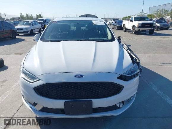 2017 Ford Fusion Hybrid Titanium с VIN 3FA6P0RU3HR323164, выставлен на аукционе IAAI как лот 42303571 с пробегом 119 732 миль миль и . История ставок и продаж доступна на DreamBid. Изображение 13.