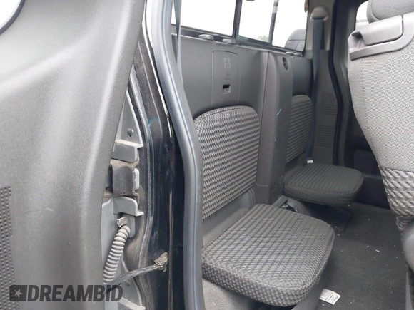 2006 Nissan Frontier SE with VIN 1N6AD06W36C405018, listed as a IAAI auction lot 42378683 with 172,704 mi miles and . Bid and sale history available at DreamBid. Image 8.