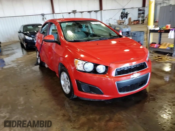 2012 Chevrolet Sonic LS z VIN 1G1JA5SHXC4115017, wystawiony jako Copart lot #54896935 z przebiegiem 167 219 mil mil oraz Szkoda całkowita • Salvage title. Historia ofert i sprzedaży dostępna na DreamBid. Obrazek 13.