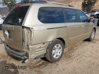 2009 Kia Sedona LX with VIN KNDMB233996303544, listed as a IAAI auction lot 41352987 with 230,510 mi miles. Bid and sale history available at carsss.com. Image 4.