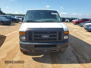 2008 Ford Econoline Cargo z VIN 1FTSS34S28DB56240, wystawiony jako Copart lot #54625475 z przebiegiem 149 121 mil mil oraz Czysty tytuł • Clean title. Historia ofert i sprzedaży dostępna na DreamBid. Obrazek 5.