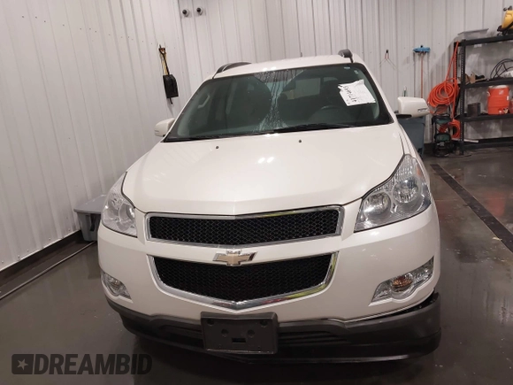 2012 Chevrolet Traverse 1LT z VIN 1GNKRGED5CJ410592, wystawiony jako IAAI lot #41714693 z przebiegiem 108 206 mil mil oraz . Historia ofert i sprzedaży dostępna na DreamBid. Obrazek 13.