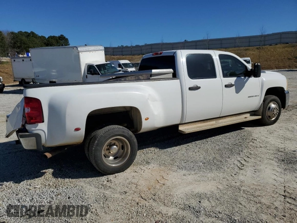 2007 Chevrolet Silverado 3500HD DRW Work Truck with VIN 1GCJC33K57F536458, listed as a Copart auction lot 46265465 with 211,752 mi miles and Salvage Title. Bid and sale history available at DreamBid. Image 3.