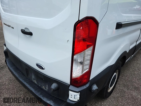 2020 Ford Transit Cargo z VIN 1FTYE1C89LKA17335, wystawiony jako IAAI lot #42561511 z przebiegiem 276 728 mil mil oraz . Historia ofert i sprzedaży dostępna na DreamBid. Obrazek 22.