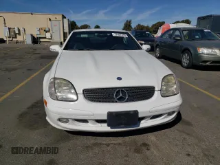 2001 Mercedes-Benz SLK-Class with VIN WDBKK65F41F235419, listed as a Copart auction lot 77407374 with 79,238 mi miles and Salvage Title. Bid and sale history available at carsss.com. Image 5.