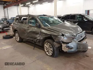 2008 Toyota Highlander Hybrid Limited with VIN JTEEW44A282016047, listed as a IAAI auction lot 41713409 with 1 mi miles. Bid and sale history available at carsss.com. Image 1.