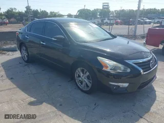 2013 Nissan Altima 2.5 S with VIN 1N4AL3AP3DN444285, listed as a IAAI auction lot 41965497 with 113,328 mi miles. Bid and sale history available at carsss.com. Image 1.