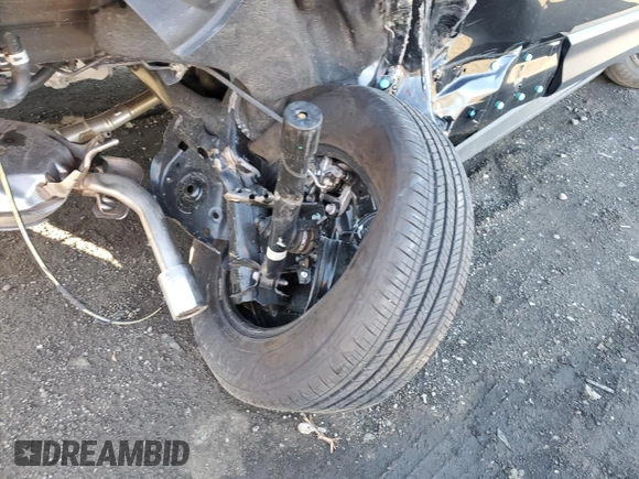 2024 Mazda CX-50 S Premium with VIN 7MMVABDM9RN233239, listed as a Copart auction lot 50028865 with 10,584 mi miles and Salvage Title. Bid and sale history available at DreamBid. Image 13.