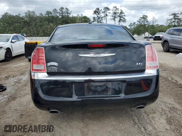 2012 Chrysler 300 Limited z VIN 2C3CCACG6CH144305, wystawiony jako Copart lot #51346195 z przebiegiem 133 872 mil mil oraz Szkoda całkowita • Salvage title. Historia ofert i sprzedaży dostępna na DreamBid. Obrazek 6.