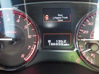 2017 Subaru WRX z VIN JF1VA1B63H9811377, wystawiony jako IAAI lot #42248756 z przebiegiem 186 899 mil mil oraz . Historia ofert i sprzedaży dostępna na DreamBid. Obrazek 15.