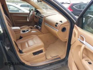 2005 Porsche Cayenne S z VIN WP1AB29PX5LA65808, wystawiony jako IAAI lot #42397267 z przebiegiem 238 084 mil mil oraz . Historia ofert i sprzedaży dostępna na DreamBid. Obrazek 5.