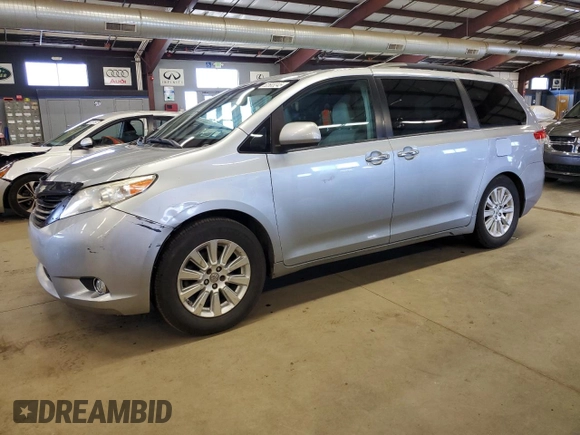 2012 Toyota Sienna XLE with VIN 5TDDK3DC6CS033619, listed as a Copart auction lot 52603245 with 225,740 mi miles and Clean Title. Bid and sale history available at carsss.com. Image 1.