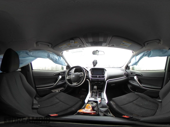2020 Mitsubishi Eclipse Cross ES z VIN JA4AS3AA0LZ006141, wystawiony jako IAAI lot #40859492 z przebiegiem 92 516 mil mil oraz . Historia ofert i sprzedaży dostępna na DreamBid. Obrazek 17.
