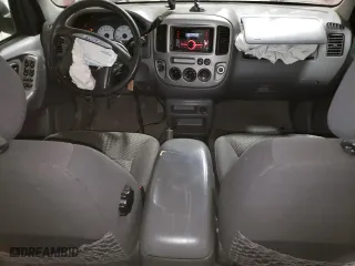 2003 Ford Escape XLT Popular 2 with VIN 1FMYU93183KA09064, listed as a Copart auction lot 47798995 with 214,531 mi miles and Salvage Title. Bid and sale history available at carsss.com. Image 8.