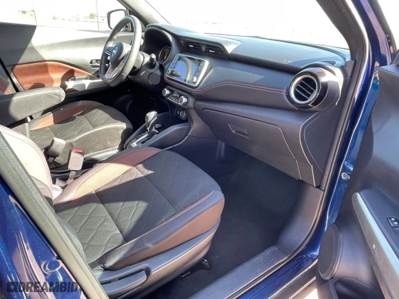 2019 Nissan Kicks S with VIN 3N1CP5CU5KL498631, listed as a Copart auction lot 48992105 with 97,170 mi miles and Clean Title. Bid and sale history available at carsss.com. Image 5.